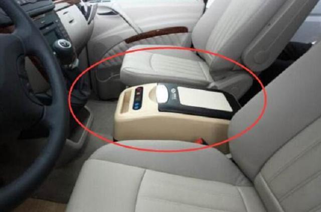 男人一旦有车,“咬咬牙”也要买这些汽车用品,轿车轻松变豪车