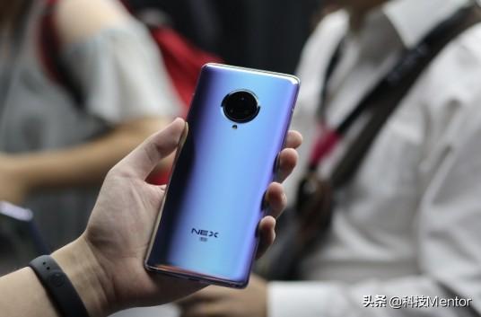 不用执着于5G手机 这三部4G低价高配 可以再战三年