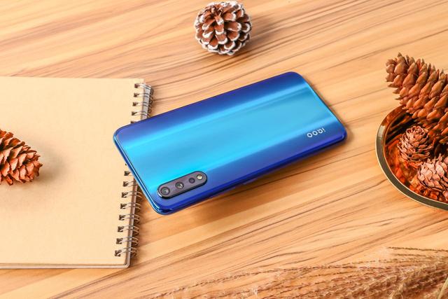盘点vivo最受欢迎的手机,其中一款跑分破50万