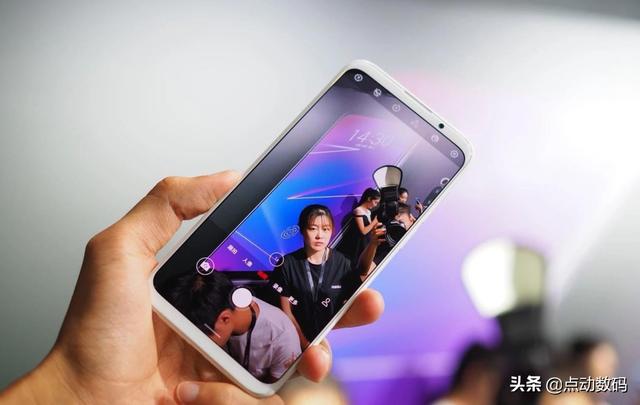 骁龙710对称全面屏,索尼双旗舰镜头,6G+128GB只卖1138元