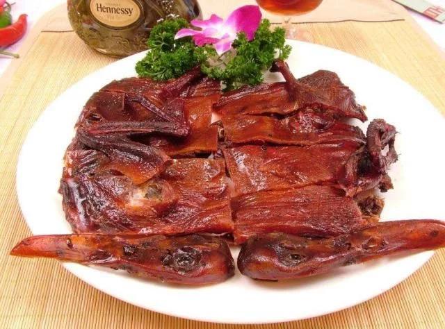 独特湘味的十大湖南特色美食,去湖南游玩一定不要错过!