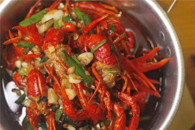 独特湘味的十大湖南特色美食,去湖南游玩一定不要错过!