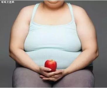 减肥到了一定程度,脂肪消耗就会变慢,4个方法可以让你再瘦一圈