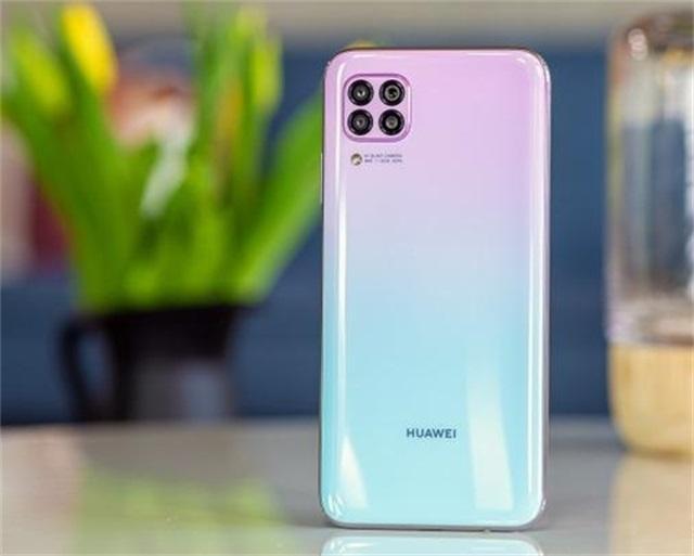 vivo前来搅局,良心价+4500mAh+4800万三摄+256G,比华为少800