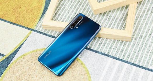 oppo诚意出手，5G良心价+6400万四摄+120Hz+4200mAh，比vivo少800