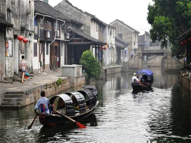 适合情侣旅游的四个古镇,风景美丽消费不贵,男同胞们看过来!