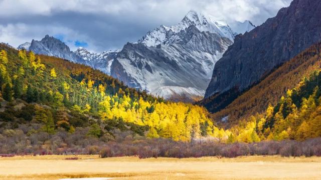 旅游景点推荐:最适合一个人旅行的美景