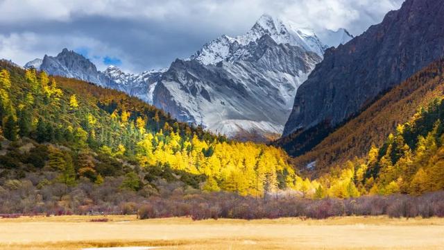 旅游景点推荐：最适合一个人旅行的美景