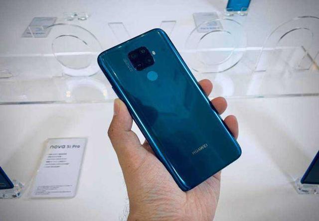 华为彻底爆发,麒麟810+4800万四摄+20W,8+128真香千元机