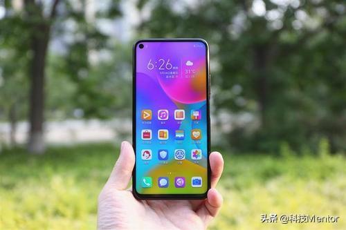 从3199降至2299 荣耀20pro已现冰点价 现在入手还值不值?