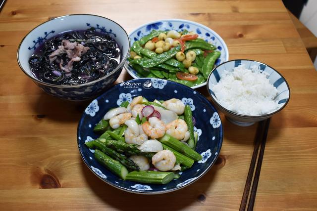 两口子的低脂瘦身餐,2菜1汤,清淡美味有营养,详细做法分享给您