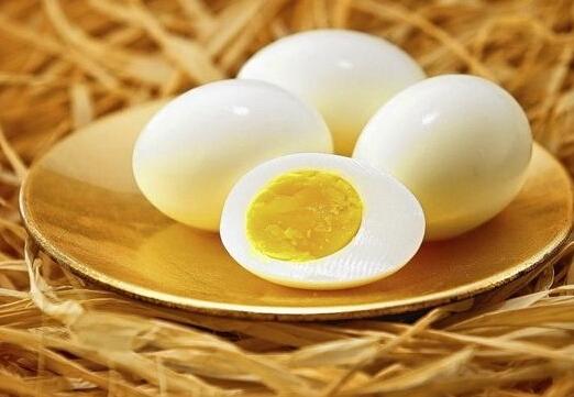 每天早上要吃1个鸡蛋，吃鸡蛋之前要知道这4点，别让身体吃亏