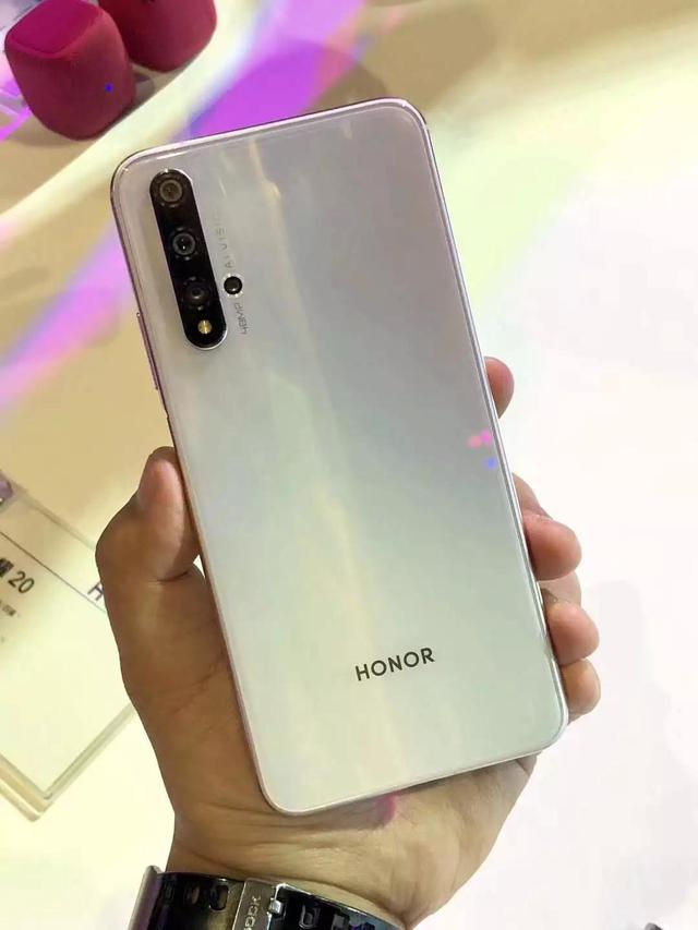 不喜欢OLED 屏?三档降价LCD屏手机,肯定有你喜欢的!