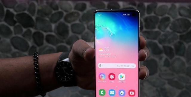 从7699跌至“小米价”,2K曲屏+骁龙855+512GB,还换米10吗?
