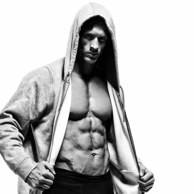 九大黄金的增肌训练法则，速成肌肉男必看！