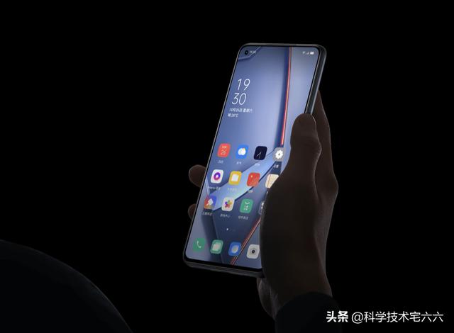 拍照、配置不如小米10,OPPO另辟蹊径,充电方面力压小米!