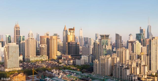 楼市重燃?央行表态,674家银行回应!买房2好消息,1个新麻烦