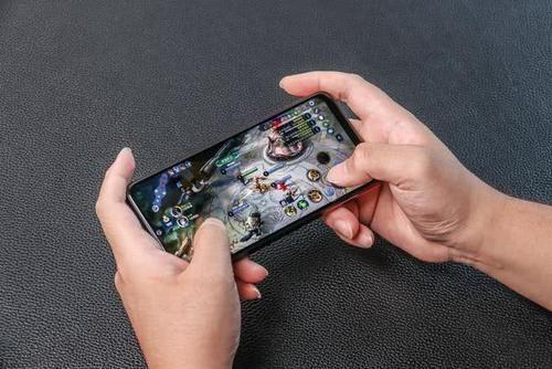 三款799元的备用机,5000毫安骁龙665人脸三摄,网友:选vivo
