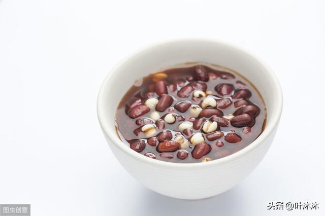 红豆薏米粥——谷雨前后,气候变幻不定,快为父母熬上一碗粥吧
