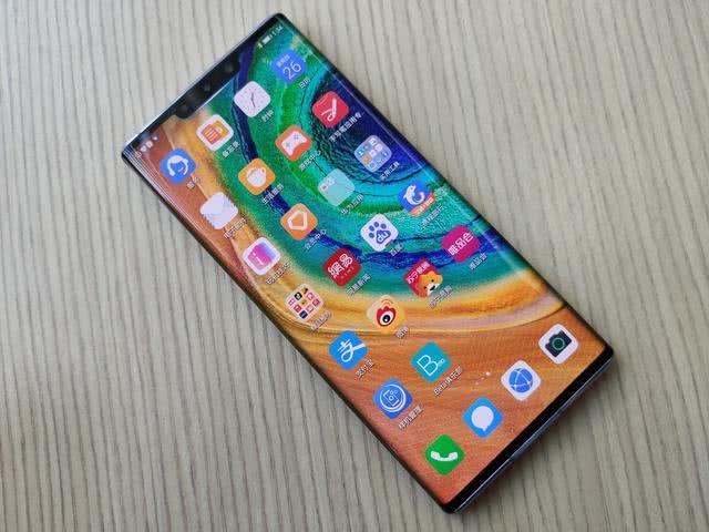 华为再次良心!麒麟990+无线充电+IP68,顶级旗舰降至真香价