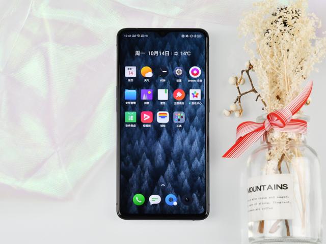 OPPO彻底爆发!855Plus沦为千元机,还有50W+90Hz屏