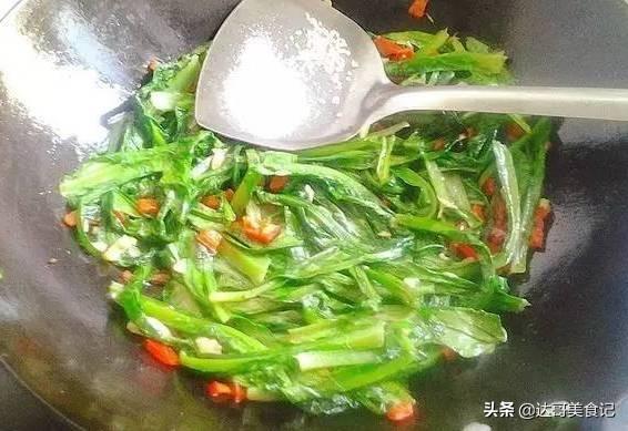 油麦菜,这8种做法,那款不是美味佳肴?大家都小瞧它了!
