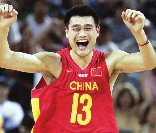 40岁的姚明不差钱,他能领多少NBA退休金吗?比大多数人工资还多