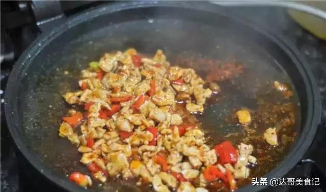 油麦菜,这8种做法,那款不是美味佳肴?大家都小瞧它了!