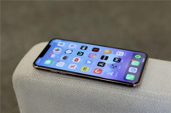 iPhoneSE真香?你恐怕不知道iPhone11才多少钱,买早的亏惨了!