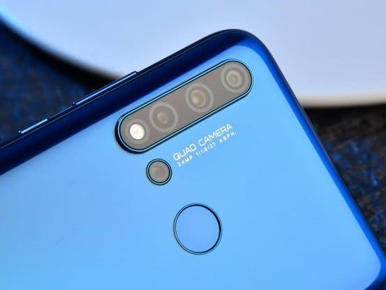 麒麟810开始清仓?浴霸四摄+256G只要1799,华为再出真香机!