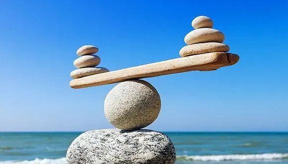 心态崩了!楼市疫情景气,不少杭州人囤积“挑剩的贵房子”