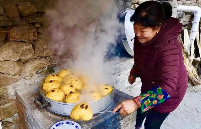 被神化的中国历史文化名村大汖村,人烟稀少,房屋十室九破