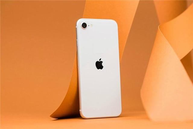 iPhone小屏旗舰来了,买还是不买?