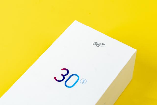 华为第二款5G芯片发布,首发荣耀30S,Redmi尴尬了
