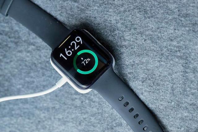 外观形似Apple watch，这款手表赢在性价比上，OPPO用心了