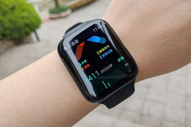 外观形似Apple watch，这款手表赢在性价比上，OPPO用心了