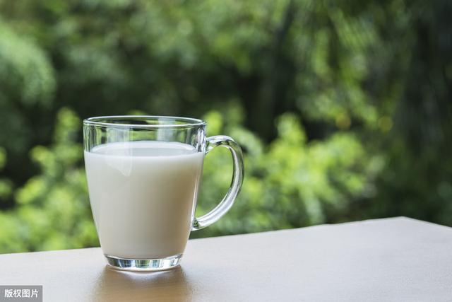 浅表性胃炎能长期喝牛奶吗？听听药师怎么说