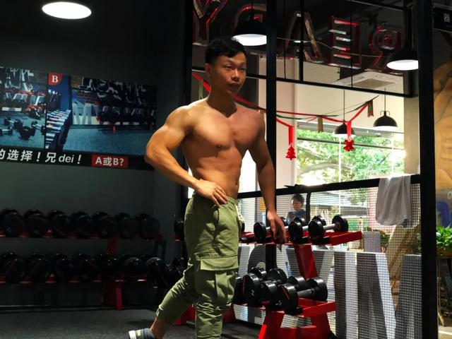 全是精华!15个健身爱好者的胸部经验分享