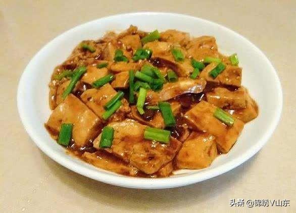 美味做法推荐,红烧肉,红烧章鱼块,红烧排骨,青椒烧脆骨