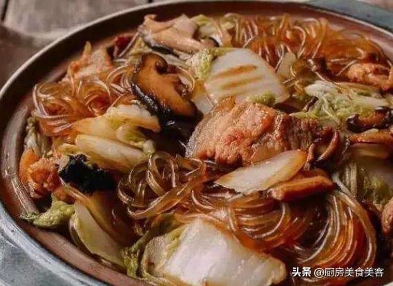 家常快手小炒菜,只需几分钟即可上桌,孩子想挑食都难。胃口大开
