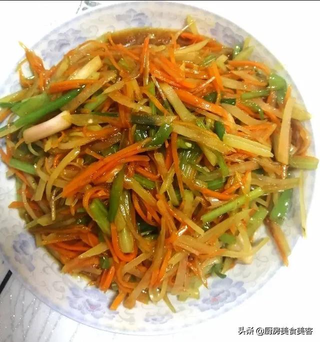 家常快手小炒菜,只需几分钟即可上桌,孩子想挑食都难。胃口大开