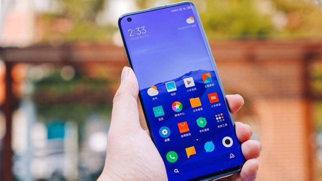 都是8G+128G,小米10售价3999元,华为P40凭什么贵500元?