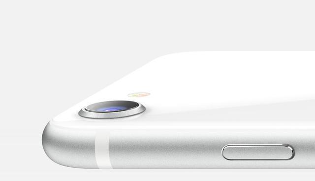苹果小屏旗舰发布，iPhoneSE价格3299元起，网友认为还有不足之处
