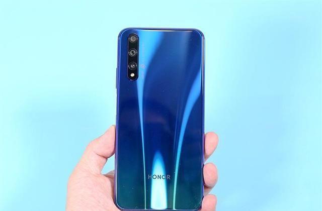 麒麟810+48MP三摄+128GB跌至1499元,这性价比远超荣耀9X!