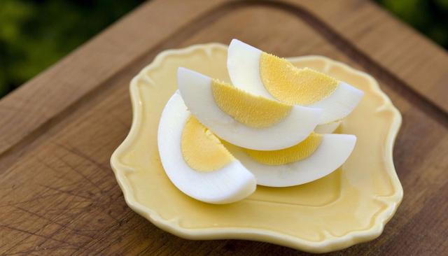 高血脂人群不能吃蛋黄，对血脂不利？了解3点常识，你会有答案的