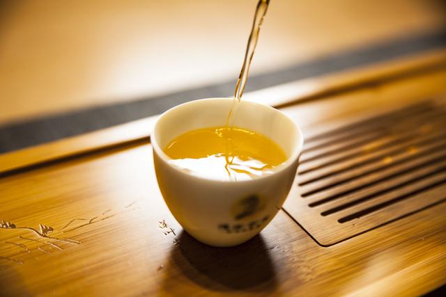 六大茶类的不同功效,喝茶之前都应该了解一下