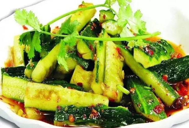 夏季时令蔬菜:冬吃萝卜夏吃姜。在对的时间,吃对的蔬菜