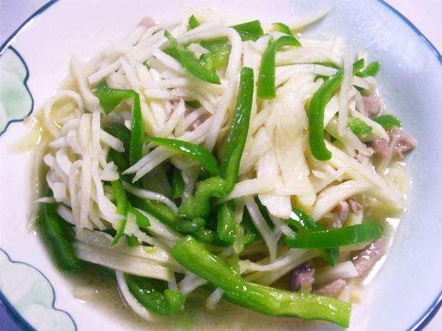 夏季时令蔬菜：冬吃萝卜夏吃姜。在对的时间，吃对的蔬菜