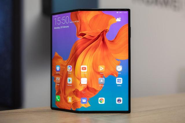 全新设计?华为折叠屏曝光,这不就是三星Galaxy Fold吗?