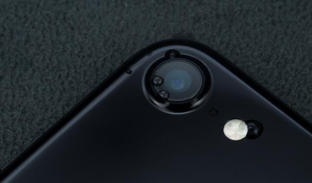 从6188降到2899,最廉价苹果手机诞生,128GB+iOS13!